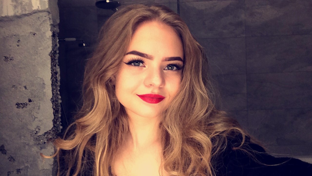 unnur00's profile picture. 