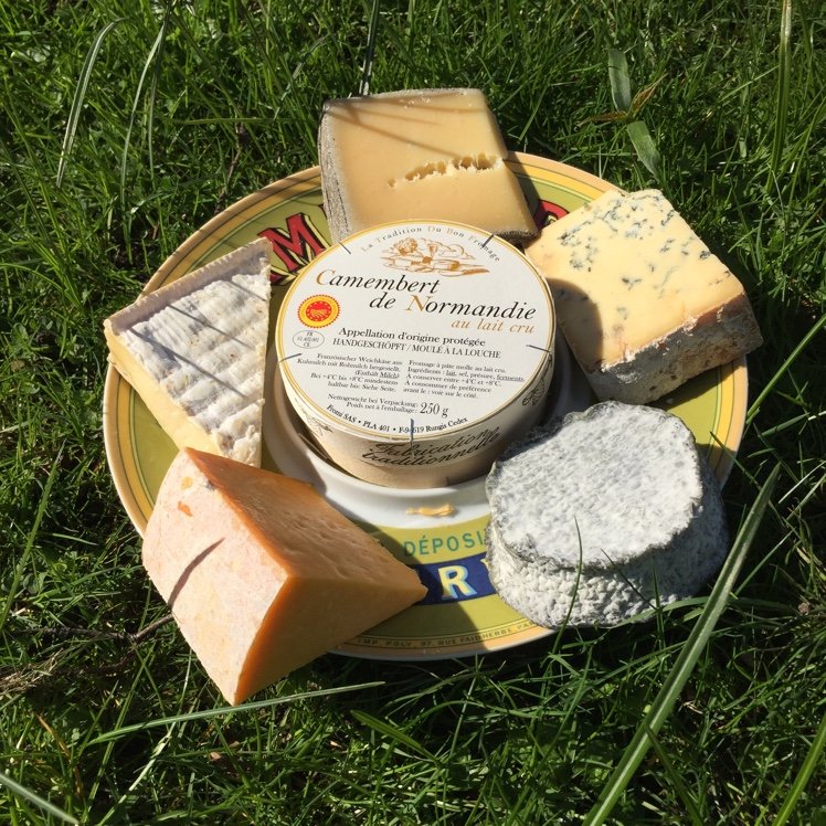 Selling fine cheese at 27 The Green, Bilton, Rugby since 2011. Click & collect. Also crackers, chutneys and giftware. Open Tue-Sat. Tel 01788 522813