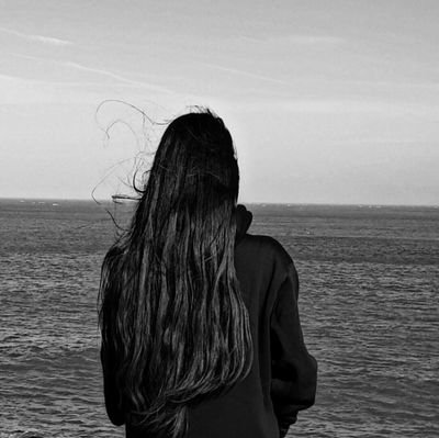 ElisaIanniello's profile picture. 15 y.o Dylan Dog, Disegni \
Insta: ianni._.01 \
Insta disegni : thebrightestdarkness