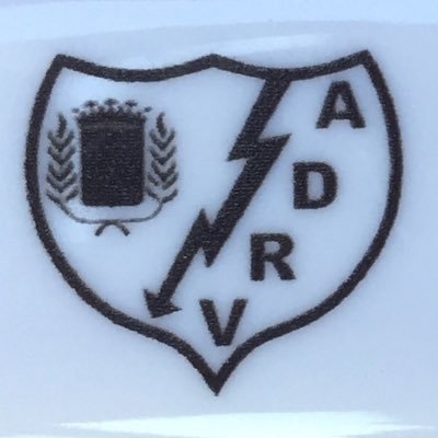 Grupo de seguidores del Rayo Vallecano en Alicante. La organización nos hace fuertes, la solidaridad invencibles. #17000raons #17000razones #PresaVeteYa