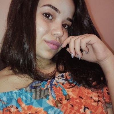 aniinha_feh's profile picture. 