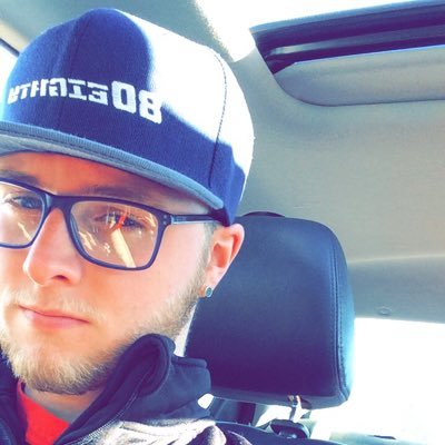 NotJossh's profile picture. 🚶🏻