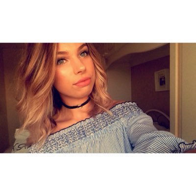 laurenallison94's profile picture. ✨✨✨