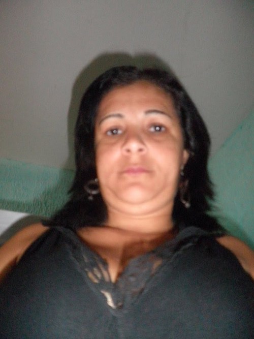 sou dinamica adoro fazer amizades, gosto de tudo um pouco, e a melhor parte da minha vida e que acredito muito em Deus....