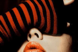 angelexile's profile picture. Hayaller silikti, kelimelere boyadım... Toplayıp gidiyor zaman çığlıklarını sen beni okurken, istersen HİÇ inanma...