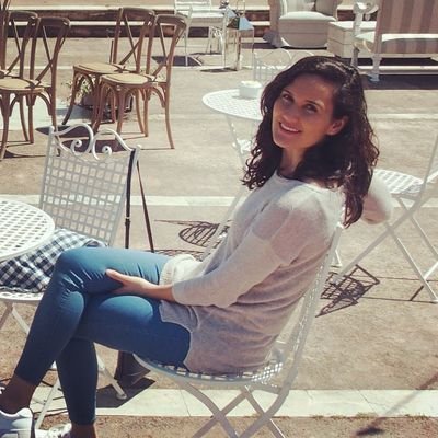 AnaVanrell's profile picture. Farmacéutica de Atención Primaria de Mallorca, especialista en FH.
Conciliando la maternidad👶🏻🧒🏼👦🏼 con la vida laboral💊 y lúdicofestiva🎉.