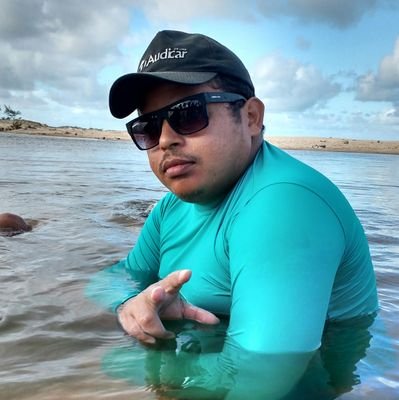'ainda que eu ande nos vales das sombras da morte não temerei mal algum pois o Senhor Deus estará sempre comigo'