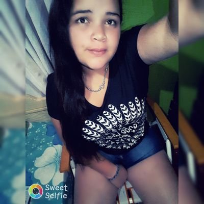 Karolca12483381's profile picture. Tengo 15 años🙌
Me gusta escuchar música ❤️ colombia→argentina 🇨🇴
#soyzuricata❤️😍