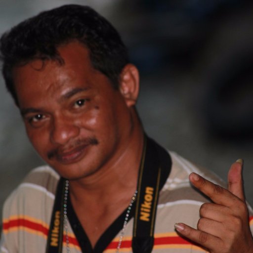 MEMBANGUN PAPUA LEBIH DENGAN HATI DAN BUKAN DENGAN OTAK.
WA-LINE: 081344202222