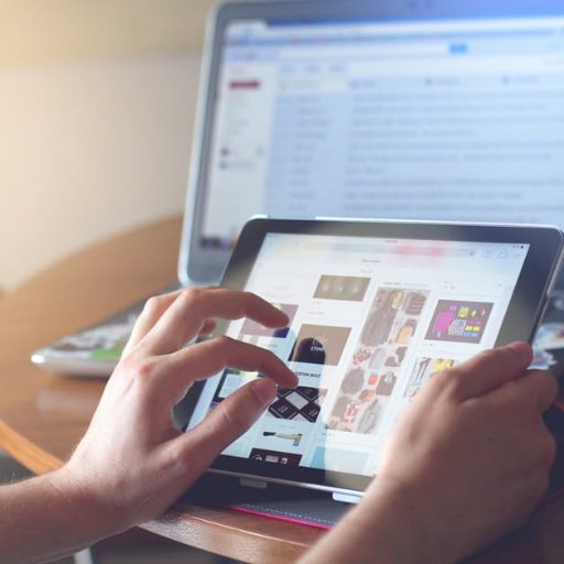 lucile_digital's profile picture. Consultante digitale en gestion de projets web et mobile. Passionnée de #ecommerce #innovation #uxdesign #subscriptionboxes #designthinking