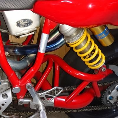 cas_desmo's profile picture. 名鉄丸窓電車カラーのパキスタン製三輪車（オートリキシャ）でボランティア活動中。マルシェ等のイベントお手伝いもしています。
🇮🇹DUCATI MH900e, 900SL
🇯🇵HONDA Z50J, ST125
🇵🇰SAZGAR MC220