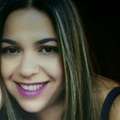 Soy polifacética, frontal, honesta y segura de mi misma... Y peleo por mis ideales.