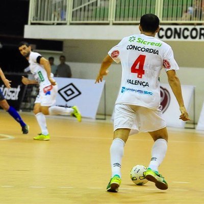 Jogador da ACF Concórdia Futsal com passagens pela Krona Futsal (SC), Sala 10 Zaragoza(ESP), Benicarlo(ESP), John Deere(RS), Palmeiras(SP) e São Paulo(SP).