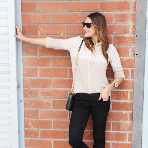 deenastein316's profile picture. 