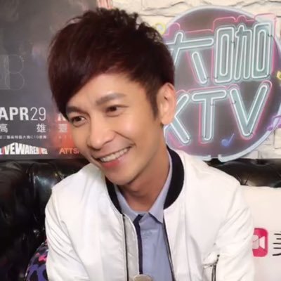 hTrDpfmJ3TNBrJK's profile picture. Love singto