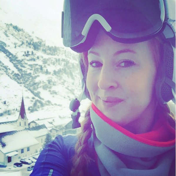 annasorb's profile picture. Crazy Programmer !!