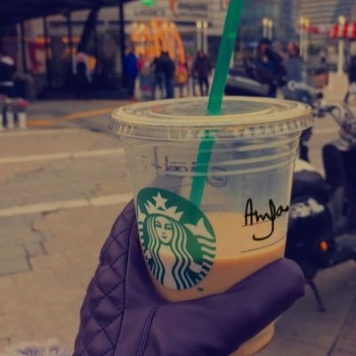 أشهد ان لا إله الا الله وأشهد ان محمدً عبده ورسوله.