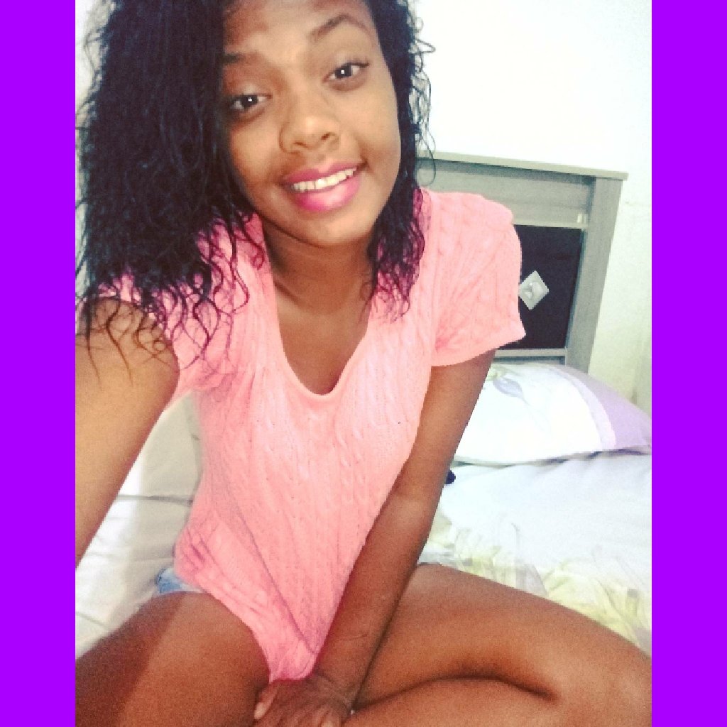 🍀Seja humilde, pois até o sol com toda sua grandeza se põe e deixa a lua brilhar.☉🌛❤