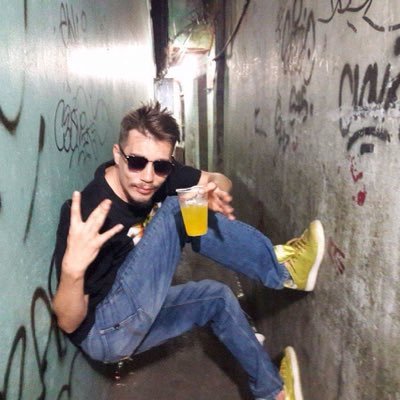 ninyoausmkiez's profile picture. Fuck art let's money