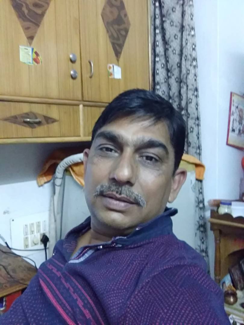 ravindr22398169's profile picture. 