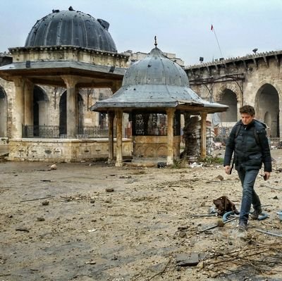 Journaliste @Cdenquete @France2tv . Ex @TF1Info - correspondant #Inde et #Asie du Sud https://t.co/OgSrZn0OLe