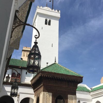 ﴿ قُلْ هُوَ اللهُ أَحَدٌ اللهُ الصَّمَدُ لَمْ يَلِدْ وَلَمْ يُولَدْ وَلَمْ يَكُنْ لَهُ كُفُوًا أَحَدٌ ﴾ { أقراءها 3 مرات وأختم القران }