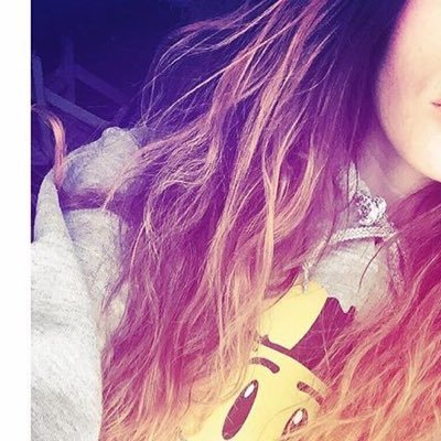 JulieMaestre's profile picture. Ne regrette plus jamais tes choix