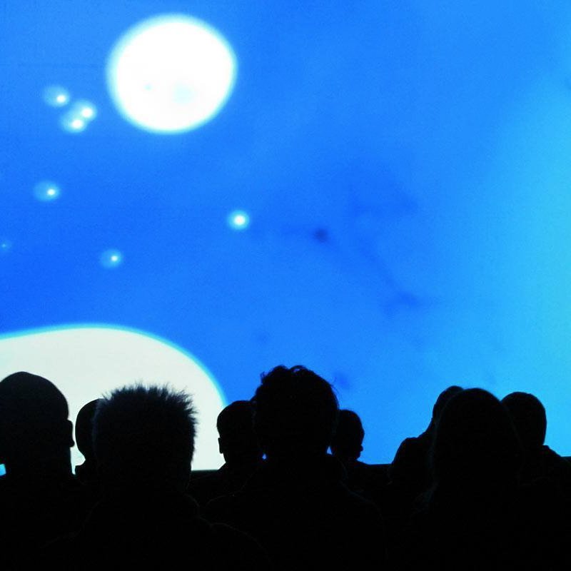 Multimedia artist and Motion Graphics animator. Experimenter in all things audio/visual