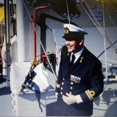 2 dochters, zeeofficier Kon Marine, ex-CDT van https://t.co/iF3MyfkUTs. Urk. Nu werkzaam bij DMO (Tweets op persoonlijke titel)