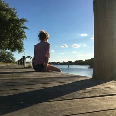 briannagumm's profile picture. Life is beautiful