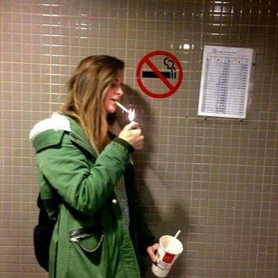 LANA DEL REY ♥ MELANIE MARTINEZ 🍦💦🍼 AC/DC ☇ ARCTIC MONKEYS 🐒 NIRVANA 🍭