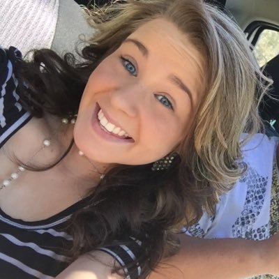 Adreanna Danielle Callahan❤️Lexington is home🏡 lewisburg✈️✨19 years 😘10/17 is my day.🎁Grad!🎓 Desilyn Kiara Lees mommy👩‍👧
