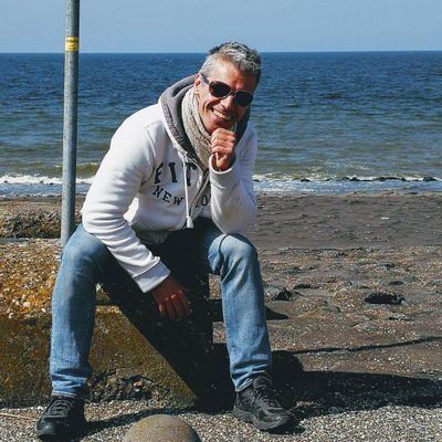jc_paulet's profile picture. Believing is seeing