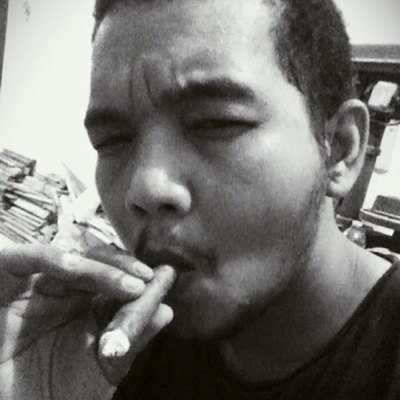 sirLebondBoim's profile picture. ½ good + ½ bad = ± nice