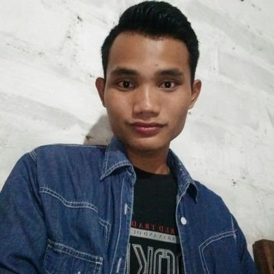 yg kamu anggap paling baik didepanmu bisa jadi yg paling busuk saat dibelakangmu !!!!
