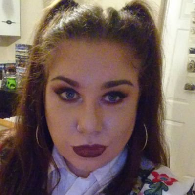 Cori_Eile's profile picture. working my ass off backstage, on stage and all around the theatrical arts!! need costumes for anything Ya know where to come ;-)