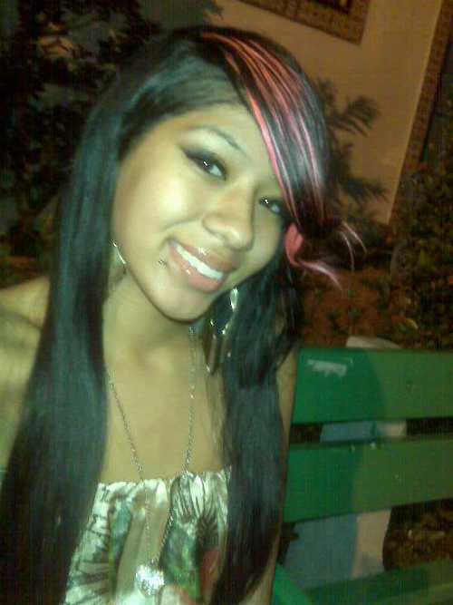 iM 18 ; Mixxed_ Asian Puerto Rican && Black :D ; ilovee meetinq new people !