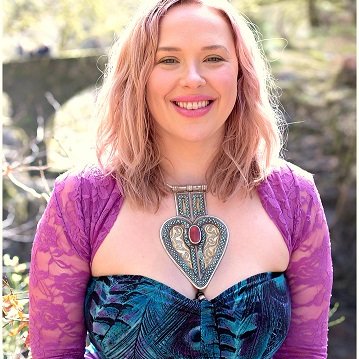 CalistaLight's profile picture. Founder of Angel Healing®, Atlantean Crystal Healing™ & Unicorn Healing™. Spiritual Trailblazer, Yogi Mum, Inspiring through Love ❤