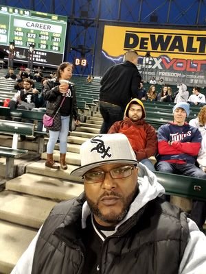 randallgriffi11's profile picture. 