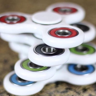 LINK IN BIO FREE FIDGET SPINNERS! RETWEET ONE OF OUR POSTS AND WE WILL DM YOU ABOUT YOUR FREE FIDGET! GET YOURS FASTER BY FOLLOWING THE CAPTION IN OUR POSTS!