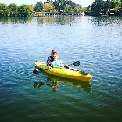 amylorenw's profile picture. namaste.