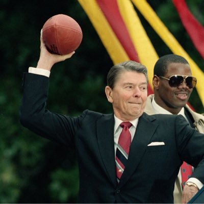 t_mcg52's profile picture. Patriots and Lightning, then Celtics. Pats 6x champs #GoBolts