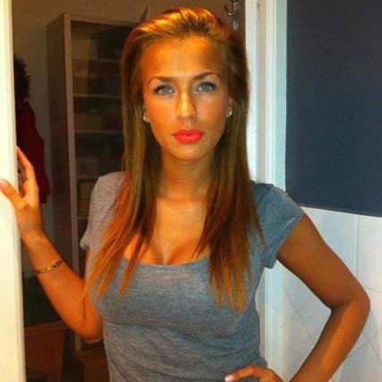 CarmenLoupe12's profile picture. JE SUIS UNE FEMME A DECOUVRIR , UNE FEMME SYMPA QUI VEUX APPRENDRE BEAUCOUP DE CHOSE