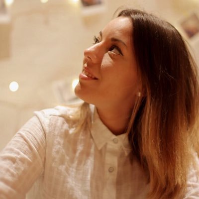 d4v1n14's profile picture. Aficionada a demasiadas cosas, experta en casi ninguna.