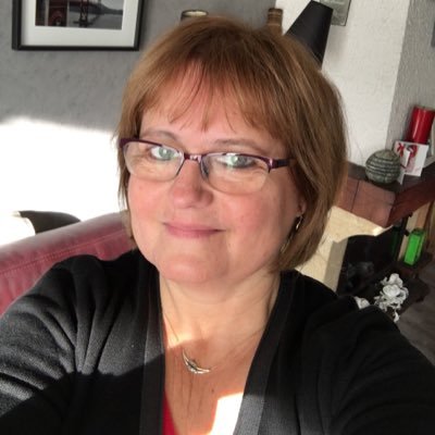 Poignant10's profile picture. Responsable magasin MOOD Paris commerce #moodaccessoires