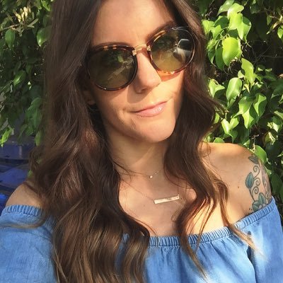 jesicawesley's profile picture. i'm a nerd. i like creepy and dark things and my dog Poe. 🖤