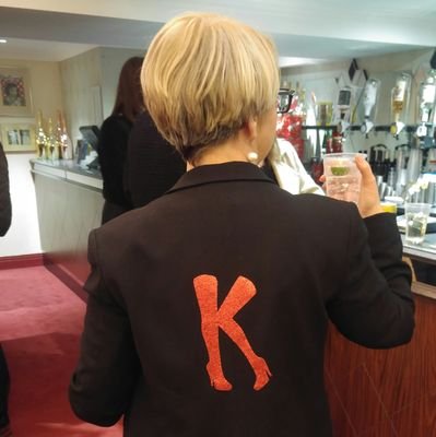 Ardent theatre goer with a passion for musicals. Former serial marathon runner, photographer and crafter