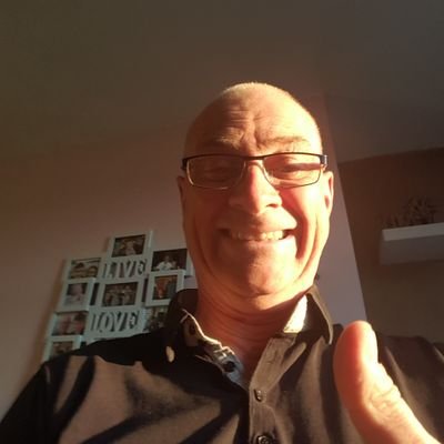 Proud husband ,father , poppa . Likes Read cricket club , socialising (beer). Live life to the full , dont put up with bullsh.....s