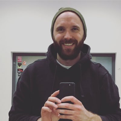 Social Media Nerd Privat: Urban Lifestyle, Musik, Rap, Hip Hop, Graffiti, Design // Beruflich: Leiter Digitalmarketing bei https://t.co/PAEVb6ve0h