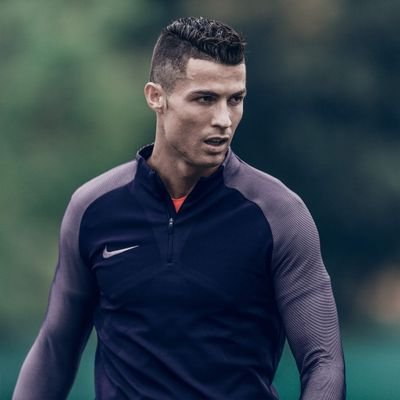 anushraina483's profile picture. 